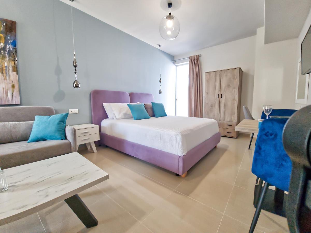 Epipleon Luxury Suites: Spacious Beachfront With Expansive Terrace Apartment Nafpaktos